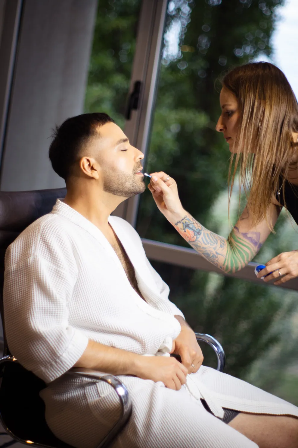 Maquillaje de novio con acabado natural