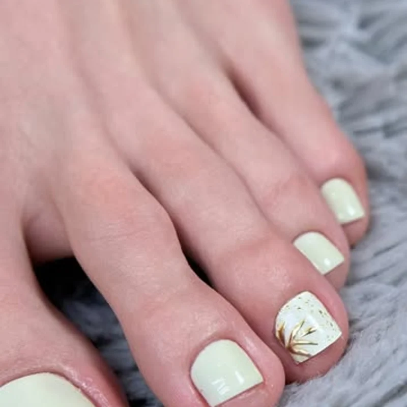 Uñas semipermanente en Valiente Estudio de Belleza