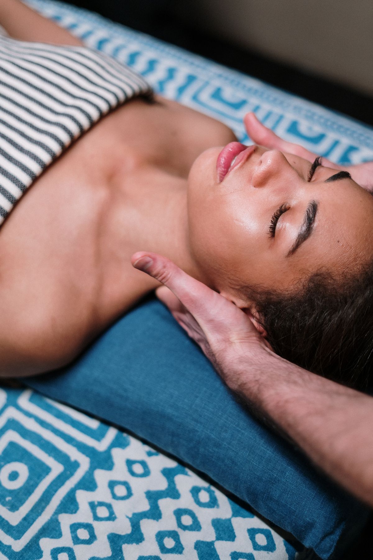 Masaje Relajante en Valiente Estudio de Belleza